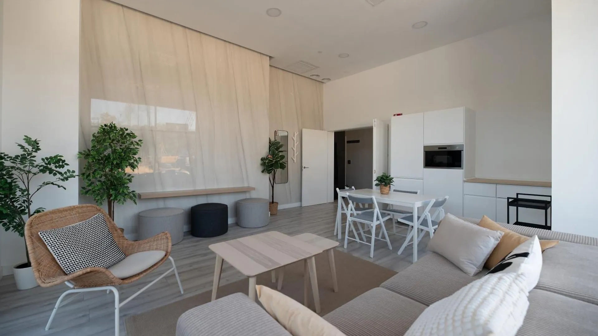 Xpce Urban 10 Malaga Skyline - Parking Free Apartment