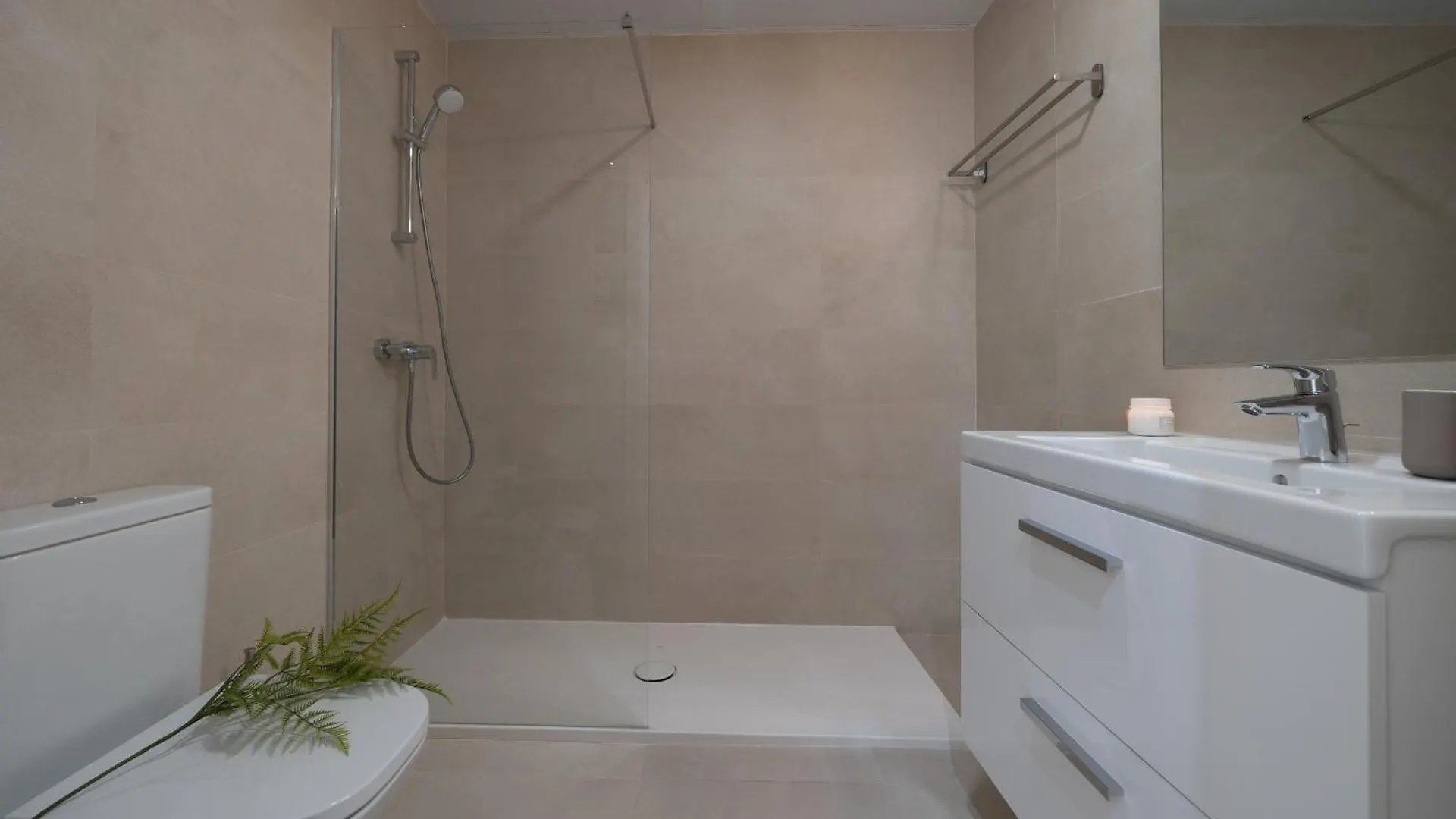 Xpce Urban 10 Malaga Skyline - Parking Free Apartment