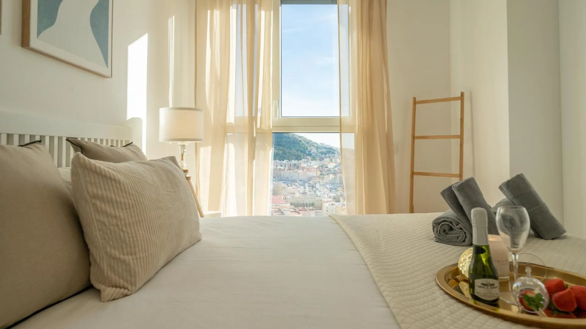 Xpce Urban 10 Malaga Skyline - Parking Free Apartment