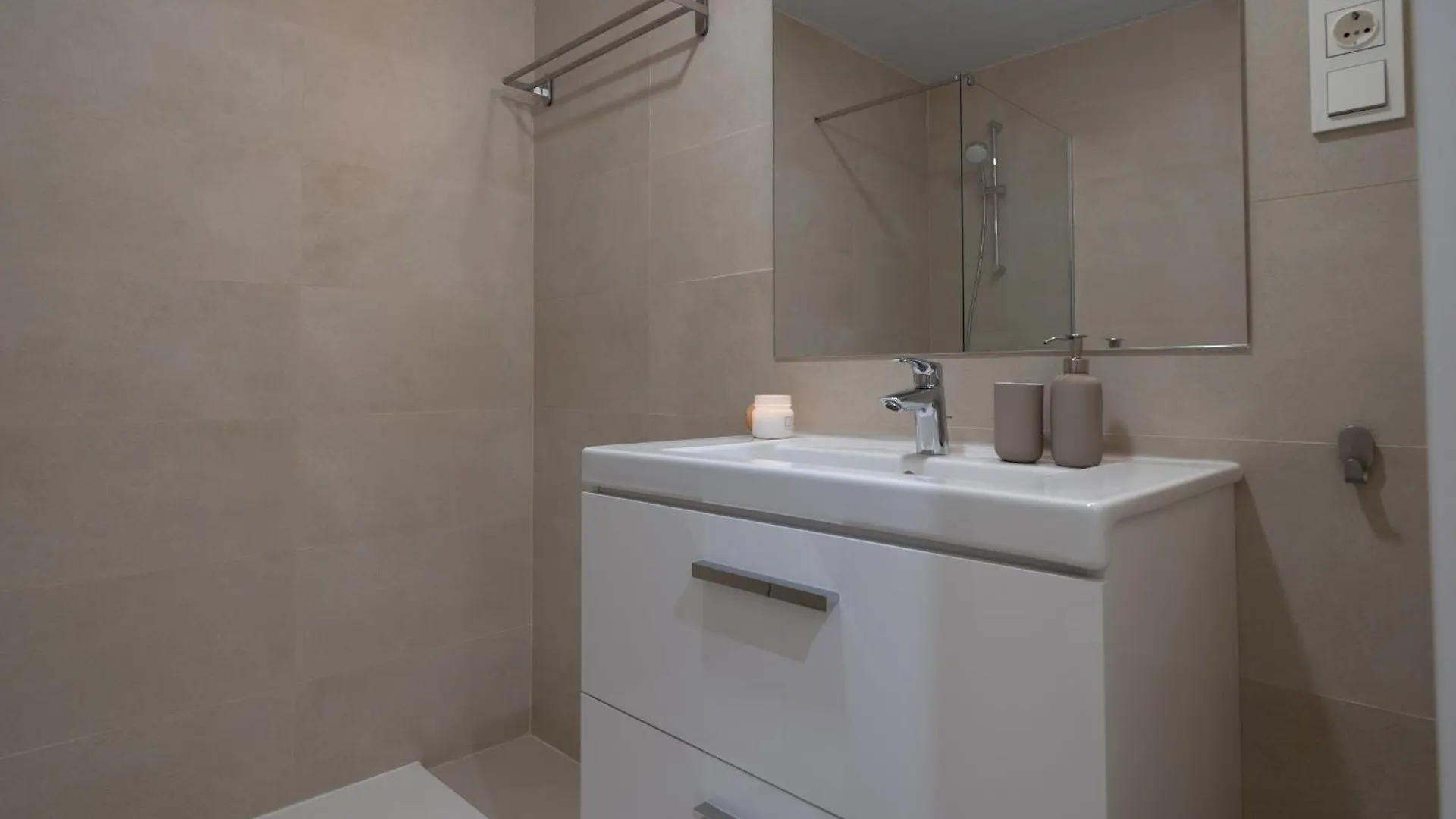 Xpce Urban 10 Malaga Skyline - Parking Free Apartment Spain